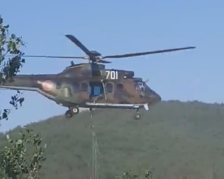 Продължава гасенето на пожара в Родопите