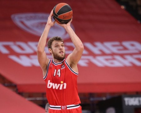 Везенков с личен рекорд при загуба за 