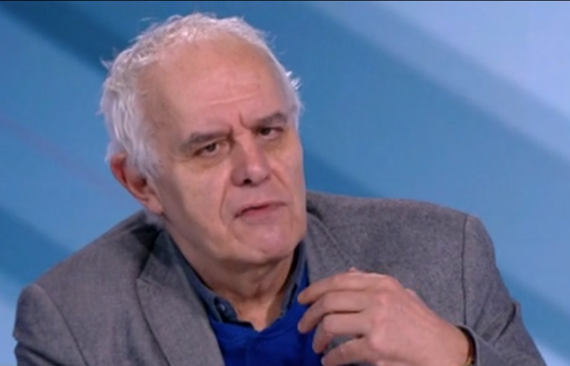Социологът Андрей Райчев: Връщането на хартиената бюлетина е идиотщина