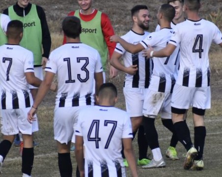 Дубълът на Локо с категоричен успех срещу Куклен