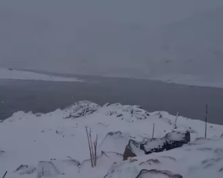 Сняг заваля в Пирин