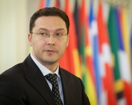 Митов: ПП още говорят с опорки от предизборната кампания