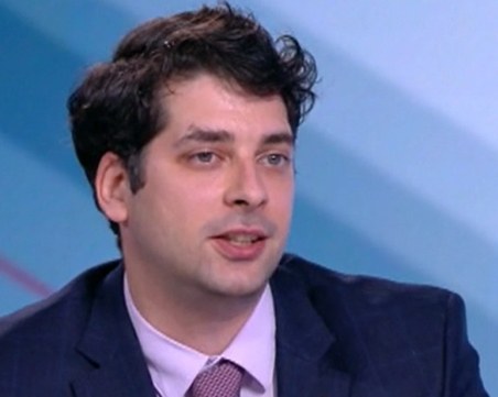 Пеканов: Ползите от еврото са повече от рисковете