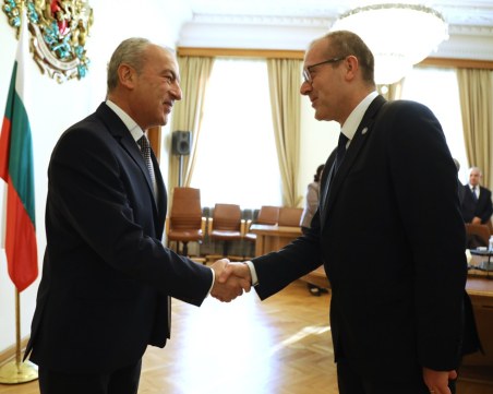 Премиерът Гълъб Донев се срещна с регионалния директор на СЗО
