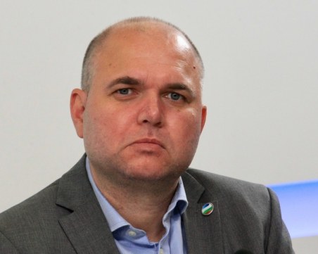 Владислав Панев: Всички в парламента са в предизборна фаза