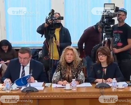 Десислава Атанасова на среща с ПП: Нека търсим базов консенсус за Закона за държавния бюджет