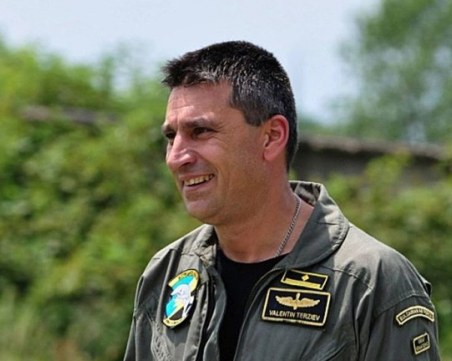 Съпругата на загиналия майор Терзиев: Истинските виновници  за инцидента се прикриват