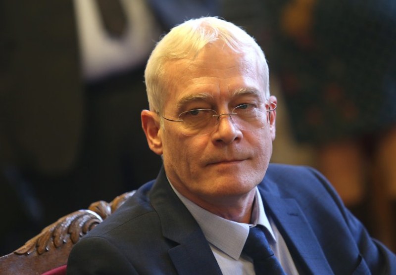 БЛС поиска оставката на шефа на Здравната каса