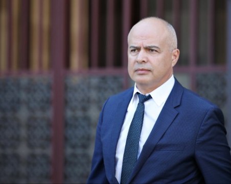 Свиленски: Как да направим правителство, когато 40 дни президентът не връчва мандата