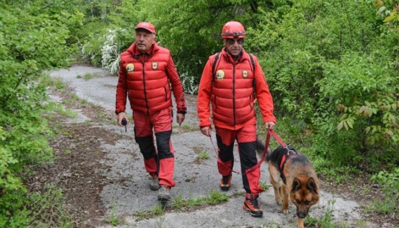 Четвърто денонощие издирват мъж, изгубил се в Чипровския балкан