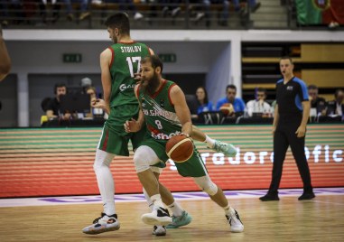България изпусна шанса да се утвърди еднолично на първото място