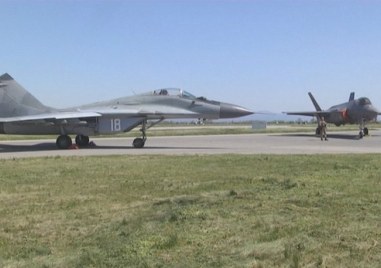 Правителството на Нидерландия обмисля предоставянето на своите излишни F 16 на