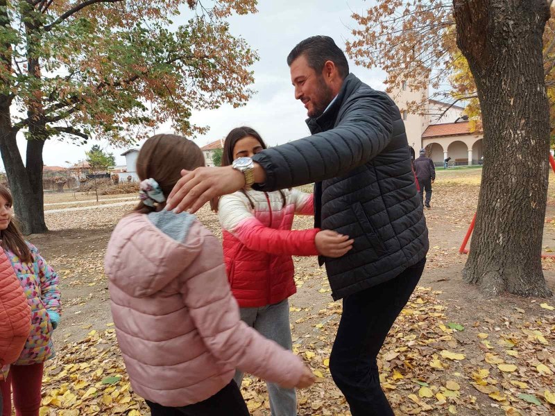 Читалня в парка ще радва децата на Цалапица
