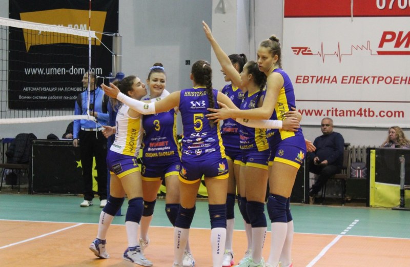 Женският волейболен шампион Марица (Пловдив) постигна категорична победа над Славия