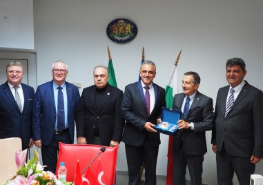 Меморандум за побратимяване на турската Община Тепебашъ в град Ескишехир