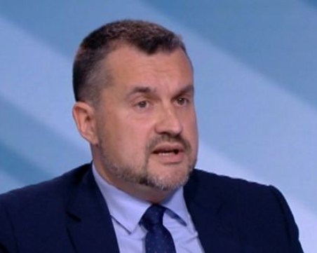 Калоян Методиев: ГЕРБ и Бойко Борисов подкрепят Румен Радев