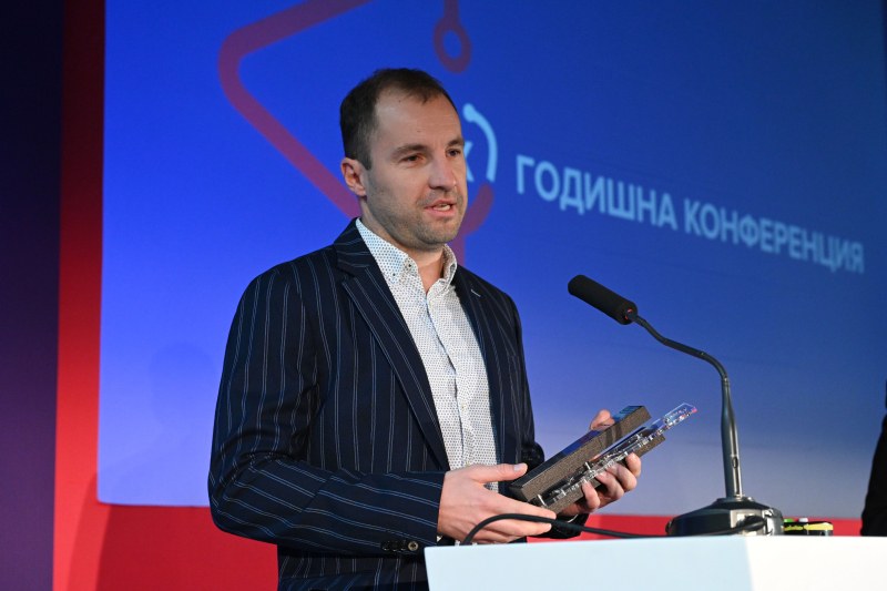 Отличието донесе работата с единствения у нас магнитно-резонансен томограф MAGNETOM