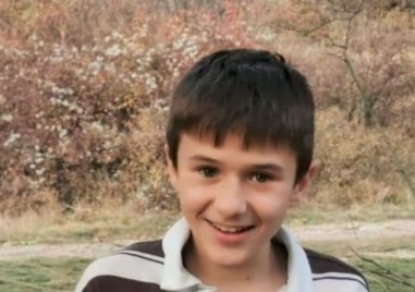 Пети ден продължава издирването на 12 годишния Александър от Перник който изчезна