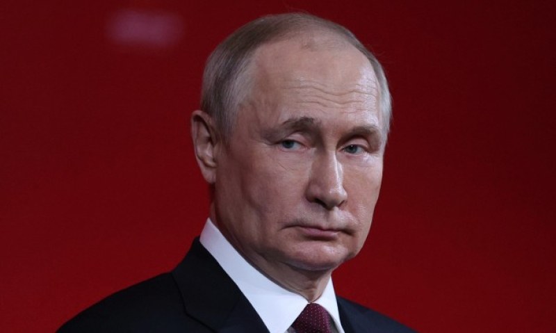 Руският президент Владимир Путин издаде укази, с които даде статут Град на