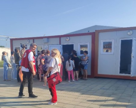 Местят украинските бежанци от Елхово в Приморско