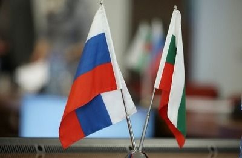 Външно: Следим ситуацията в Полша, във връзка сме с НАТО и ЕС