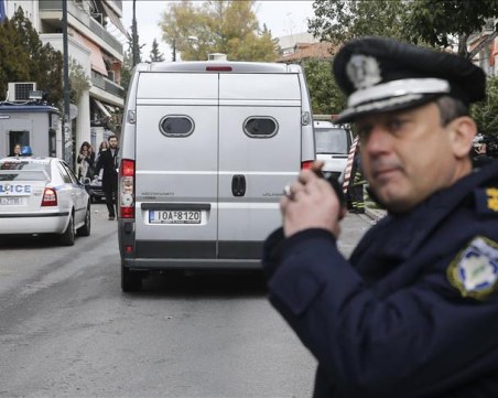 Гърция пуска закон за паник бутон на фона на вълна от убийства на жени