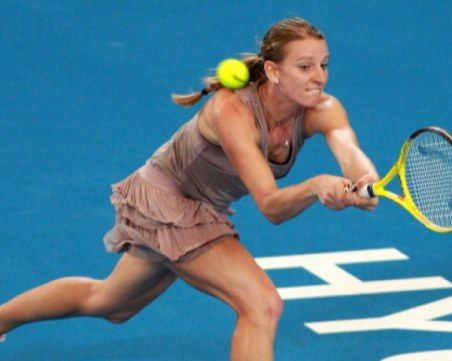 Каратанчева се класира за полуфиналите на двойки в Гърция