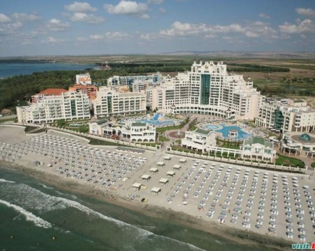 Огромният комплекс 