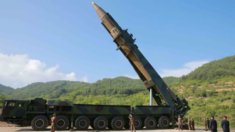 Отново! Северна Корея изстреля балистична ракета