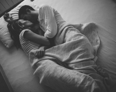 Как да декорирате спалня за повече секс