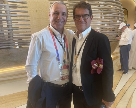 Стоичков изгледа откриващия мач на Световното с Капело