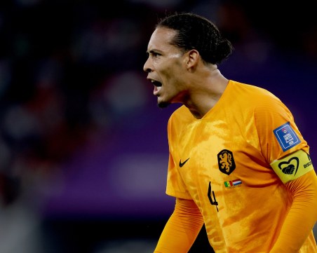 Нидерландия удари Сенегал с голове в края