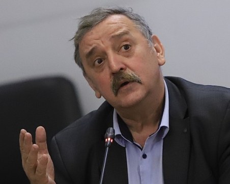 Проф. Кантарджиев: Не трябва да се подценява грипът