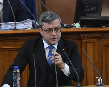 Биков: ДБ нямат собствена воля, прикрепили са се към ПП