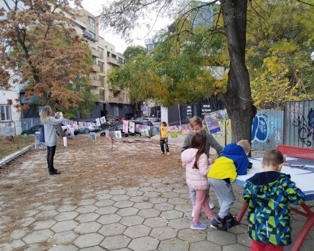 Деца и младежи представиха изложба за по-чиста околна среда