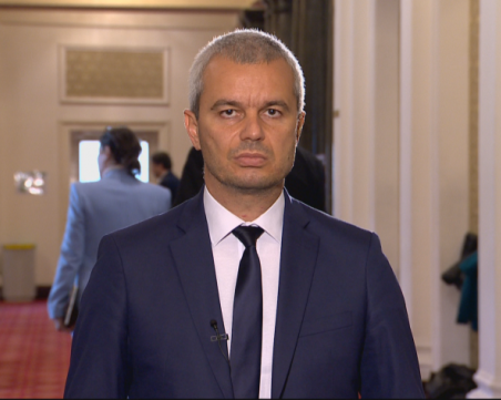 Костадинов: Импотентността на парламента дава самочувствие на президента