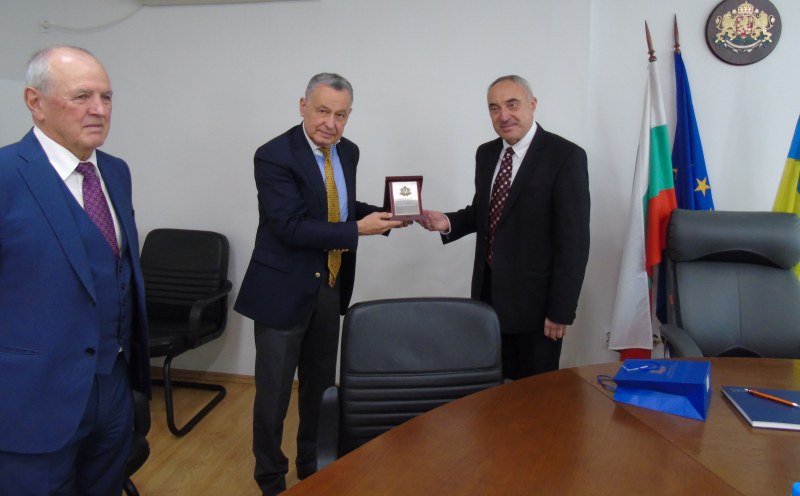 Областният управител на област Пловдив Ангел Стоев се срещна с