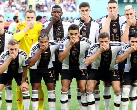 Германските национали позираха със запушени усти преди мача с Япония