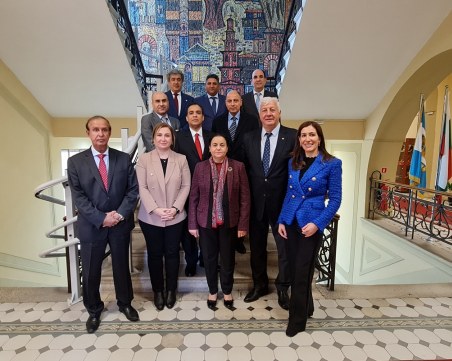 Ръководители на девет дипломатически мисии на посещение в Пловдив