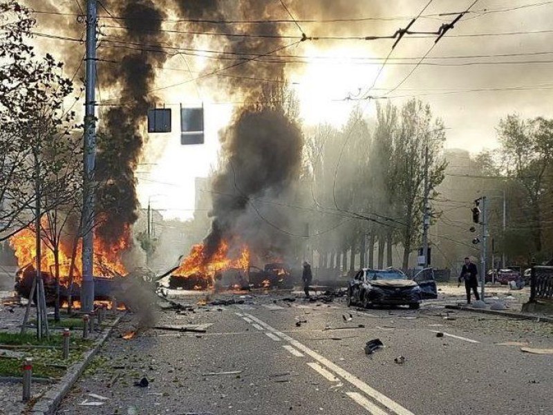 Множество експлозии в Киев, обявиха тревога