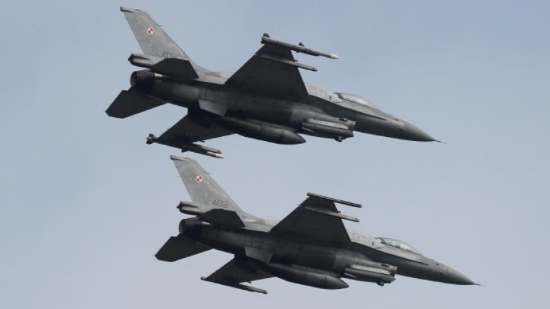 Одобриха ратификацията на договора за придобиване на още осем самолета F-16