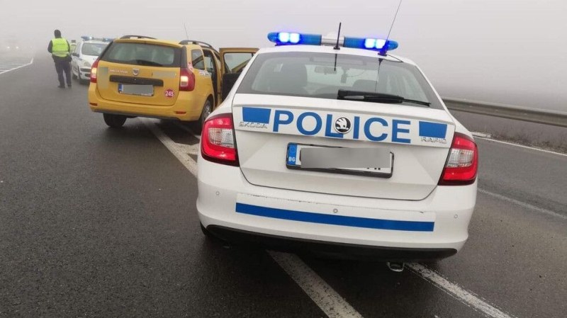 Таксиметров шофьор осъди прокуратурата: Бил задържан, че вози бежанци
