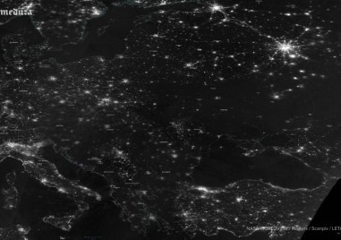 Спътникова снимка на НАСА от 23 ноември показва потъналата в