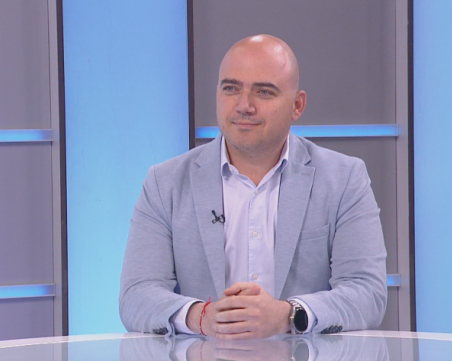 Министърът на туризма: Нямаше как да не поканя Мъск, ще може да си позволи дори и Велинград