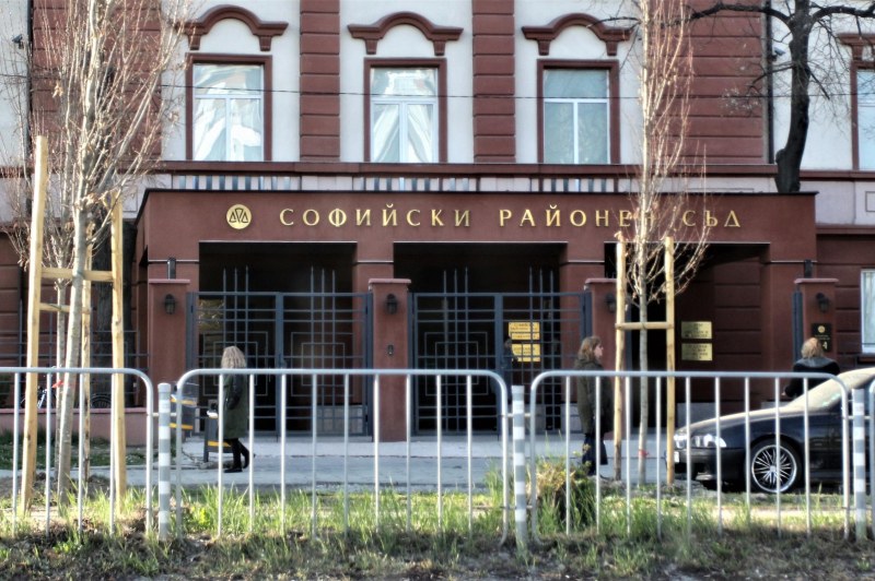 Евакуираха сградата на Софийския районен съд заради сигнал за бомба.
