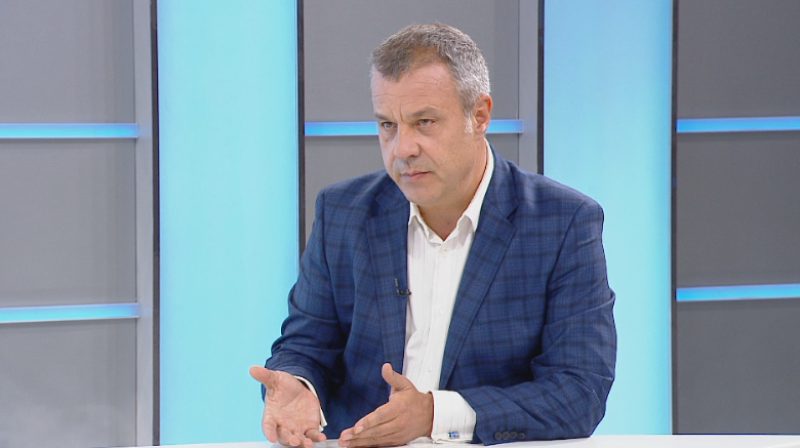 Директорът на Българската национална телевизия (БНТ) Емил Кошлуков е дошъл
