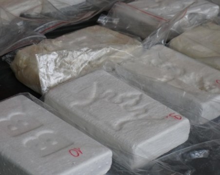 Белгия задържа около 115 кг кокаин при операция срещу сръбски наркокартел
