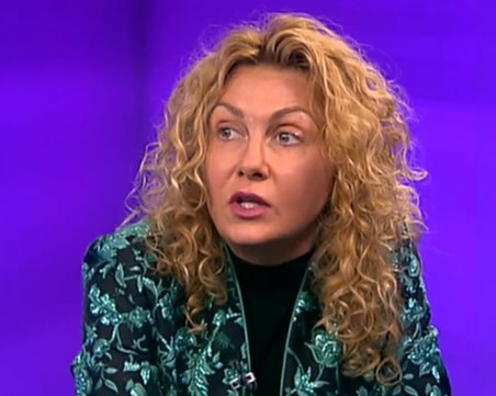 Николова: Прозрачността на изборите може да се гарантира с видеонаблюдение