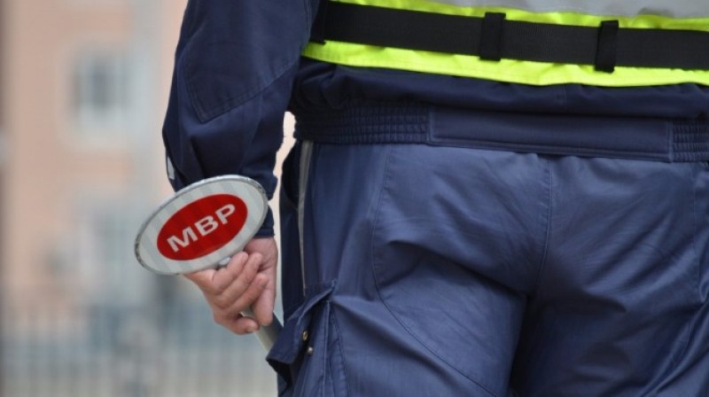 Полицаите, взели подкуп в Благоевград, остават в ареста