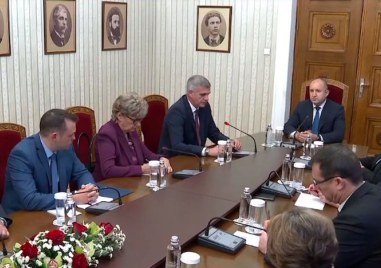 Президентът Румен Радев не вижда търсене на диалог в парламента
